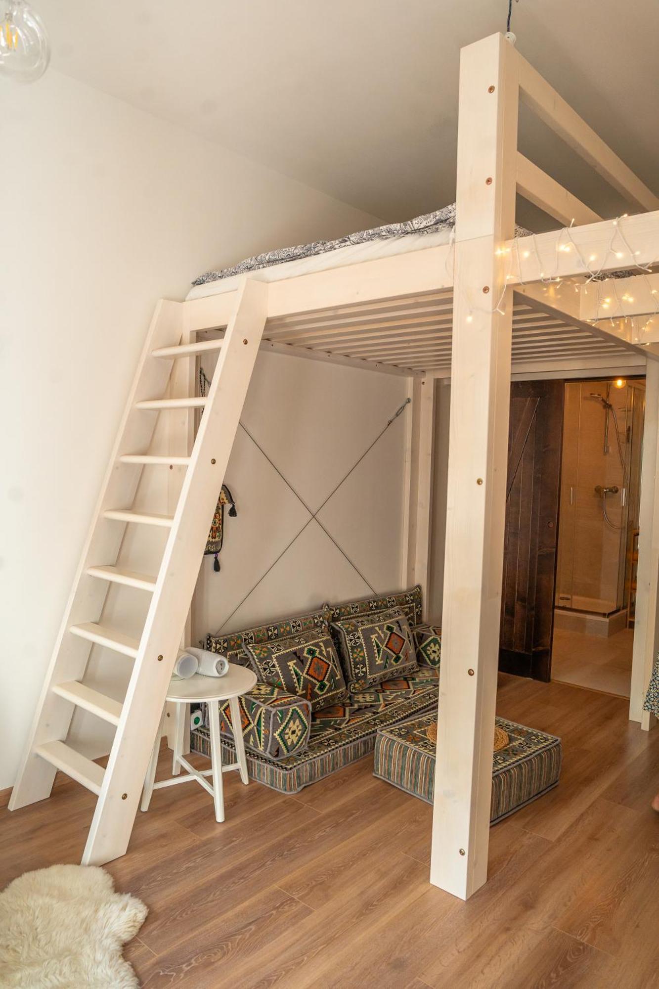 Spaleny Mlyn Apartment Lisnice